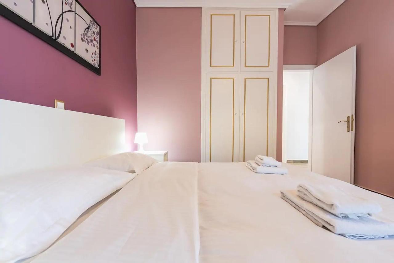 Glyfada Glass-Walled Designed Apt Atenas Exterior foto