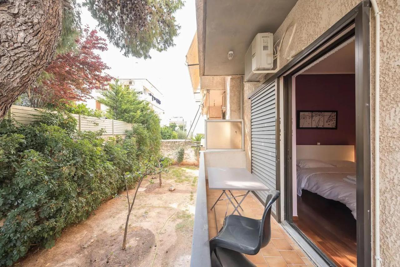 Glyfada Glass-Walled Designed Apt Atenas Exterior foto